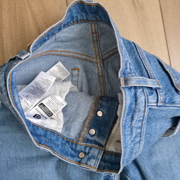 Levi's 501 Original Fit Ripped Light Wash Button Fly Jeans Women Sz 25 - Picture 7 of 9